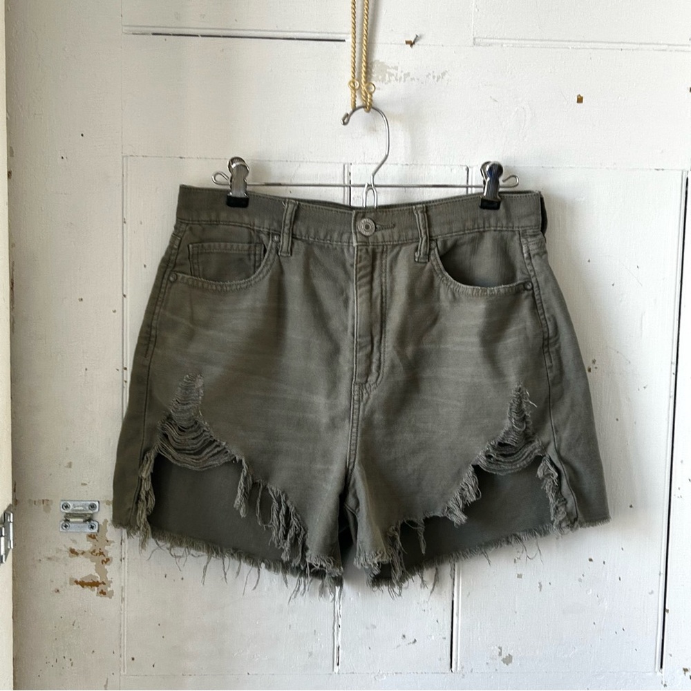 American Eagle Highest Rise Mom Short Distressed Army Green Cotton Shorts